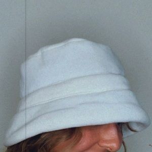 NWT White fleece Bucket Hat